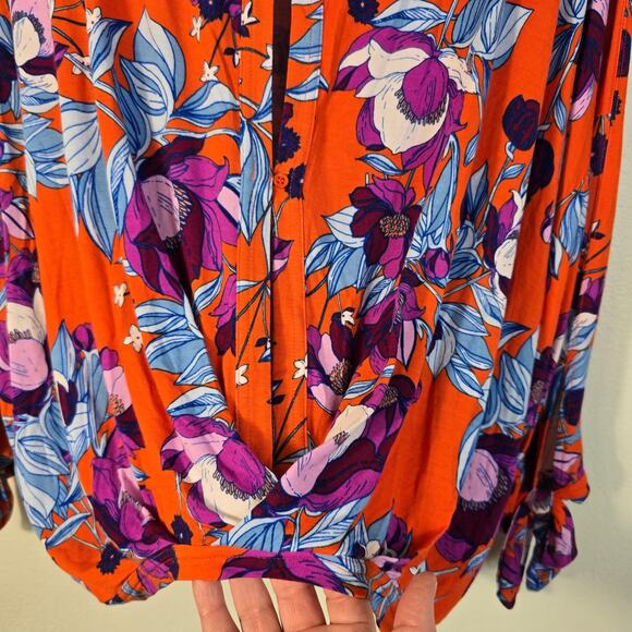 Free People Keepin On Blouse Women's M Orange Purple Floral Twist Front Boho - Picture 6 of 13